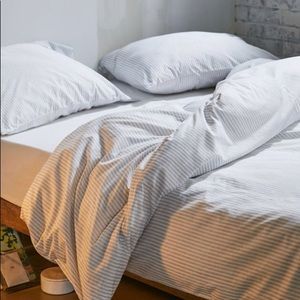 UO Stripe Duvet Set